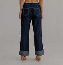 Load image into Gallery viewer, Dark Rolled Denim Jeans
