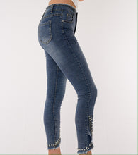 Load image into Gallery viewer, Lure Crystal Studded Denim Jeans
